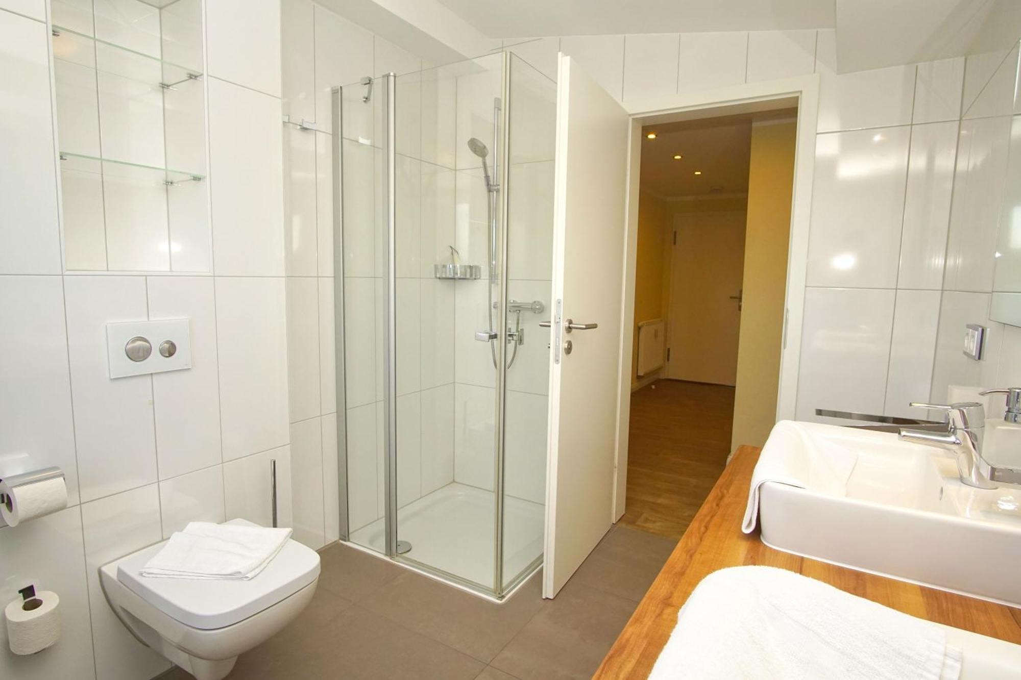 Balkon, Gratis Nutzung Vom Ahoi Erlebnisbad Und Sauna In Sellin- Meeresblick Fewo 59 Gohren Bagian luar foto
